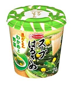 Harusame soup with wakame seaweed and vegetables
