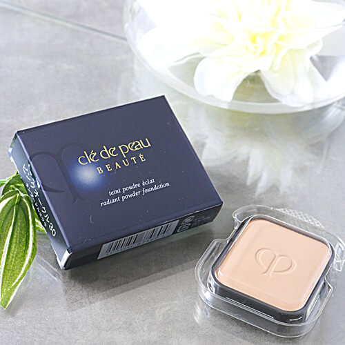 Clé de Peau Beauté Tempour Eclat Foundation Powder Type