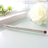 Smooth Touch Lip Liner