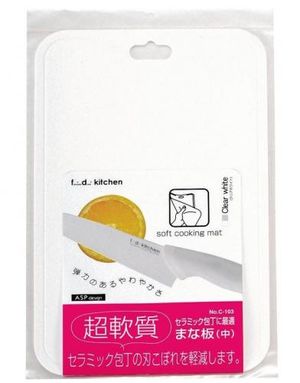 Parukinzoku ceramic kitchen knife to the optimal cutting board (medium) C-103