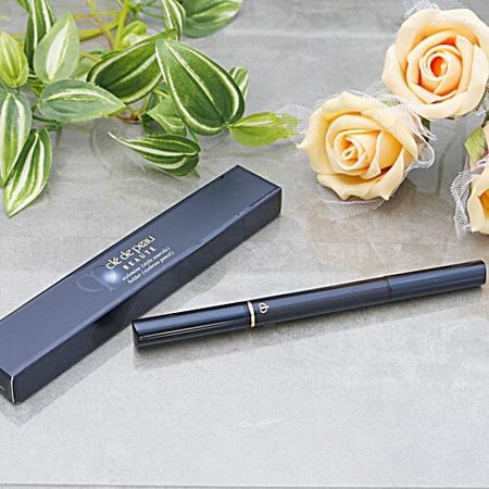 Clé de Peau Beauté 支架 (Stylos Lucille)
