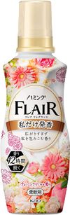 카오 하밍 플레어 프래그런스 섬유유연제  
너무 퍼지지 않고 나를 감싸주는 향기  
차밍 부케 향  
본품 530ml