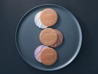 Ueno Fugetsudo Petit Gaufres, 12 Packs (2 Wafers per Pack)