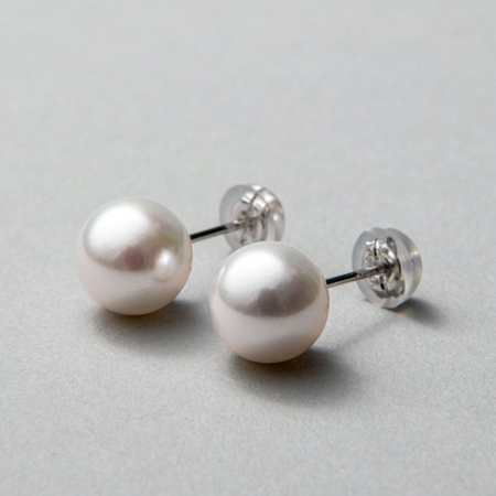 Akoya Pearl Stud Earrings
8.0-8.5mm K14WG/K18YG K14WG (53-4472)