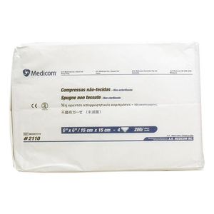 Medicom Non -Woven纱布＃2110 200张（4倍15 x 15厘米）