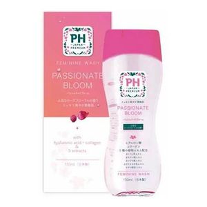 PH JAPAN Feminine Wash Passionate Bloom 150mL