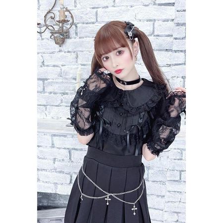 MA*RS||Yoke blouse with arm warmers Product number: 388010456 Size F