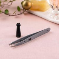 KAI Razors Nyarming Cat Tweezers HC-2203