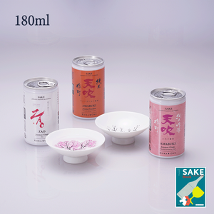 KURA ONE®Set Fruity aroma sake-3 brands (180ml*3) + Color changing sake cup of Marumo Takagi Toki (70ml*2) *with SAKE BOOK