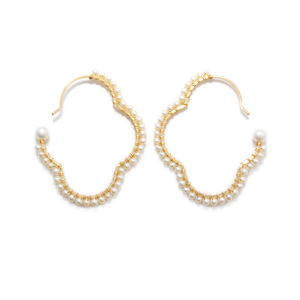 NATURALI JEWELRY オーバルフラワー巻きフープパールピアス ベビー M
