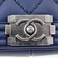 二手 CHANEL Boy Chanel 單肩包，鏈條單肩包，Matelasse 小羊皮，意大利製造，海軍藍，斜挎包，翻蓋單肩包，女款