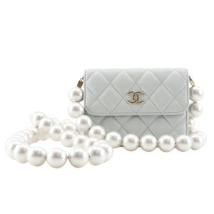 샤넬 CHANEL 펄 스트랩 플랩 지갑 숄더백 마트라세 AP1838 가죽×가짜 진주 하늘색 대각선 마그넷 타입