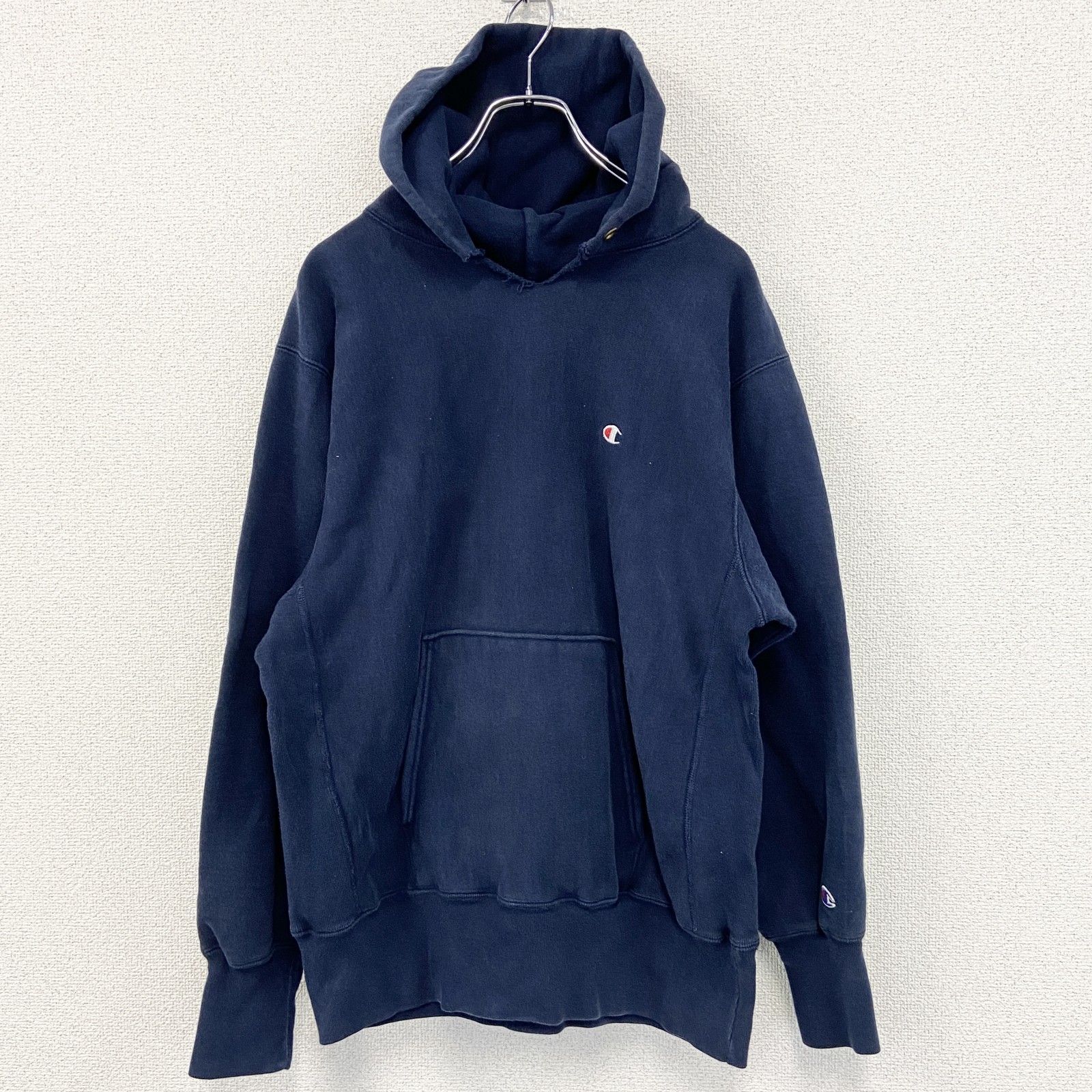 Used 90s Champion Reverse Weave hoodie in navy blue, size L