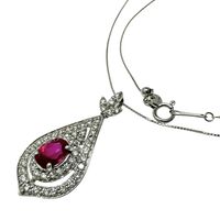 二手緬甸紅寶石（1.03克拉）和鑽石（總重0.58克拉）。鉑金（Pt950/Pt850）項鍊，重4.5克，長45公分。女士款。