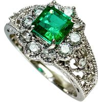 Pre-owned women's ring, size 16, featuring a 0.74ct emerald and 0.56ct diamonds, made of platinum (Pt900), weighing 7.2g.