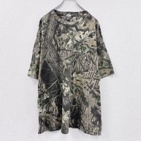 2000 年代古著MOSSY OAK 短袖印花 T 卹，帶口袋，復古REAL迷彩圖案，卡其色。