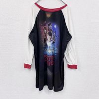 古著《怪奇物語》黑白長袖T卹，尺寸2XL