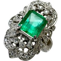 Pre-owned women's ring, size 17, featuring a 2.01ct emerald and 0.28ct diamonds, made of platinum (Pt900), weighing 14.7g.