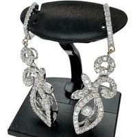 Pre-owned dangling diamond earrings in 18K white gold (5.5g) for women.