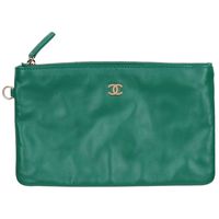 香奈兒 AS3260,近乎全新,金屬Plate亮面小牛皮,配金色五金配件和香奈兒 22 小鏈條