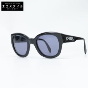 Chanel 05247 94305 Supermodel Pharrell Logo