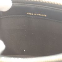 香奈兒 27 號 A84069 黑色魚子醬皮配金色五金件，香奈兒 Boys 鏈條錢包