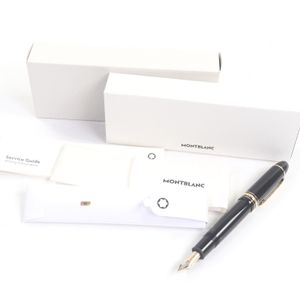 品相極佳的MONTBLANCMeisterstück 149 鋼筆，18K 金筆尖、筆帽，黑金配色，含原廠筆盒及筆套，德國製造，男士適用。