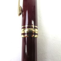 MONTBLANCMeisterstück 旋轉式原子筆，白色星形標誌，波爾多紅和金色筆身，西德製造，經測試和驗證