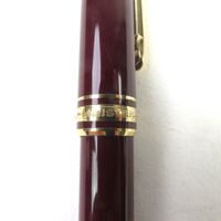 MONTBLANCMeisterstück 旋轉式原子筆，白色星形標誌，波爾多紅和金色筆身，西德製造，經測試和驗證