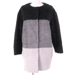 Excellent condition MaxMara max 608606730 alpaca wool Color coat, gray, size 38, made in Italy, authentic, women's
