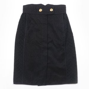 Excellent condition LOUIS VUITTON Vuitton cotton and silk skirt with eyelet lace and floral design, featuring LV gold buttons, black, size 36. Authentic, made in Italy. Women's.