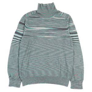 Excellent condition Missoni cashmere and silk striped turtleneck sweater, green, size 50, made in Italy. Authentic. Recommended for men.