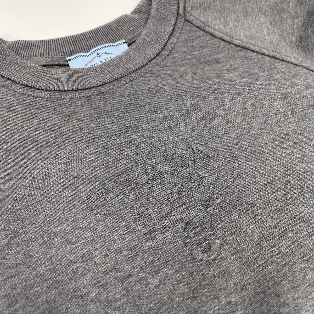 Prada 134658 22 Gray Embossed Logo Crew Neck Sweatshirt XS | 日本