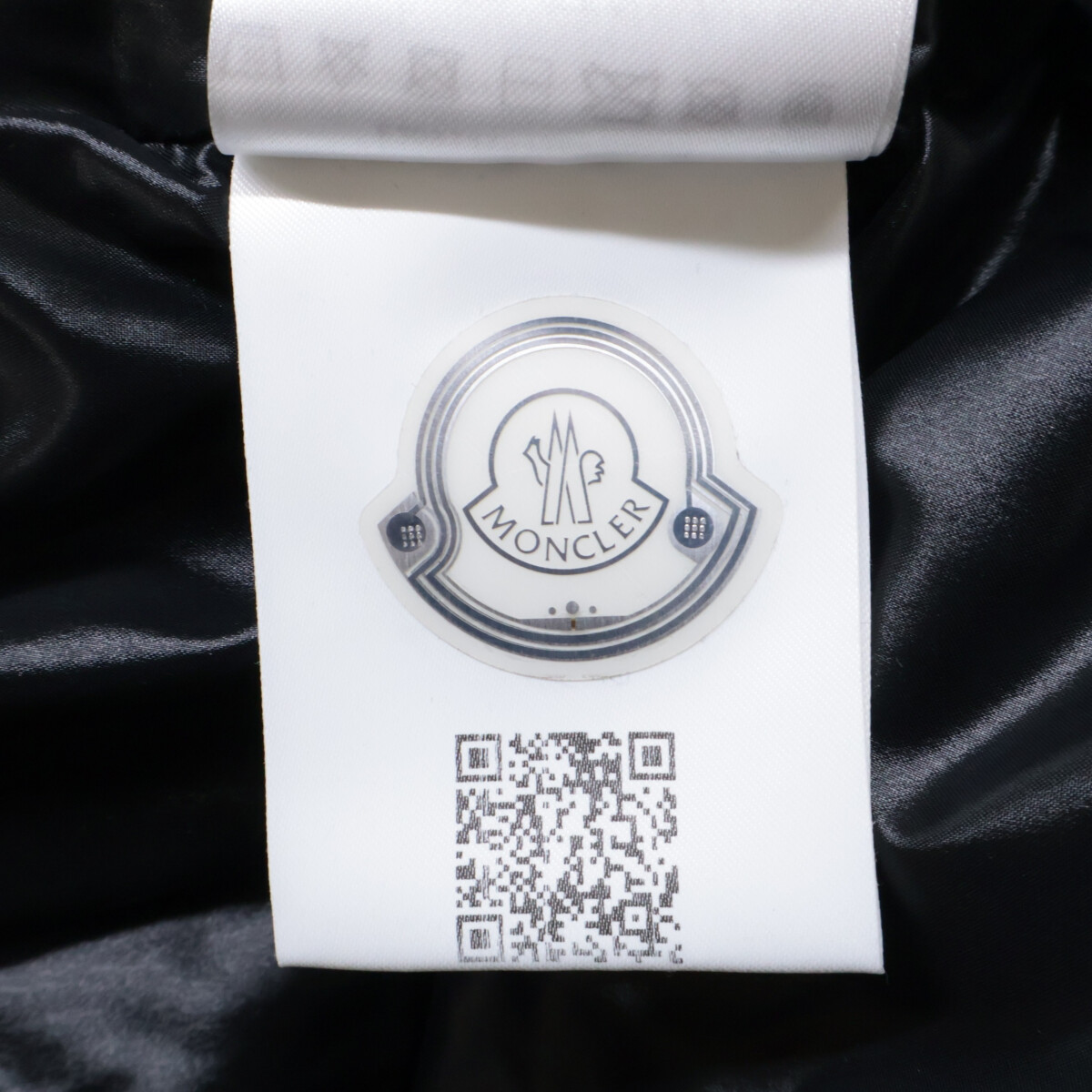 Moncler E20914194385 MONTCLA Moncler Down Jacket 0 | 日本二手精品