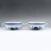 二手皇家哥本哈根陶器行李箱韋伯湯杯和碟子（2 件）