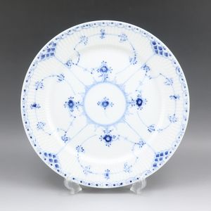 Pre - owned Royal Copenhagen Blue Fluted Half Lace Plate, 27.5cm