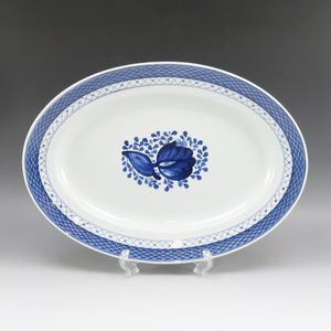 Pre-owned Royal Copenhagen Faience Trunk Weber Oval Plate