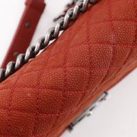 二手香奈兒Boy 日本 Chanel 香奈兒 25單肩包，鏈條單肩包，魚子醬紋皮革，紅色，斜挎包，翻蓋款，女士