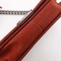 二手香奈兒Boy 日本 Chanel 香奈兒 25單肩包，鏈條單肩包，魚子醬紋皮革，紅色，斜挎包，翻蓋款，女士