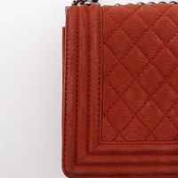 二手香奈兒Boy 日本 Chanel 香奈兒 25單肩包，鏈條單肩包，魚子醬紋皮革，紅色，斜挎包，翻蓋款，女士