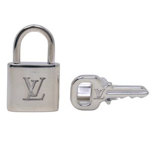 二手LOUIS VUITTONButton de Manchette Cadena Ecre 袖扣 M64600，925 纯银，男士