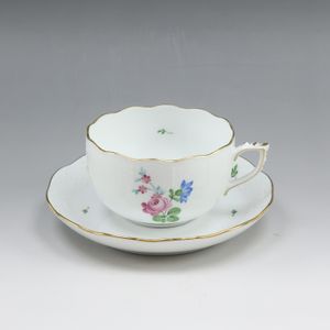 Herend Elisabeth's Rose Cup and Saucer 724/RE [Unused]