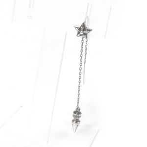 미품 □ CHROME HEARTS 크롬 하트 스타 스파이크 체인 편귀 용 피어싱 액세서리 SV925 실버 보존 봉투 포함 총 중량 2.3g 남성