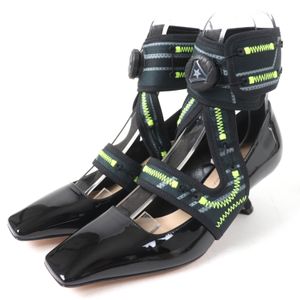 成色极佳Christian Dior 克丽丝汀·迪奥 Roger Vivier Dior 62-22 Trekking Strap 漆皮高跟鞋 黑色 35.5码 意大利制造 女款 原价：¥193,000