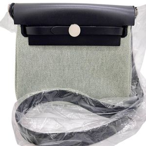 HERMES/에르메스 에일백 미니 숄더백 캔버스/가죽/트왈 밀리터리/버쉬 헌터 블랙/베르모와린/에크루 레이디스[중고]