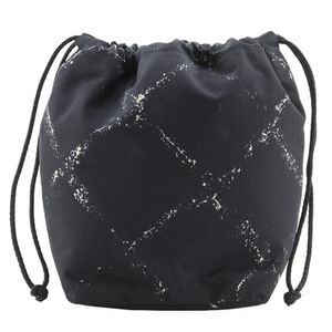 二手香奈儿旅行系列手拿包，黑色尼龙抽绳，女士