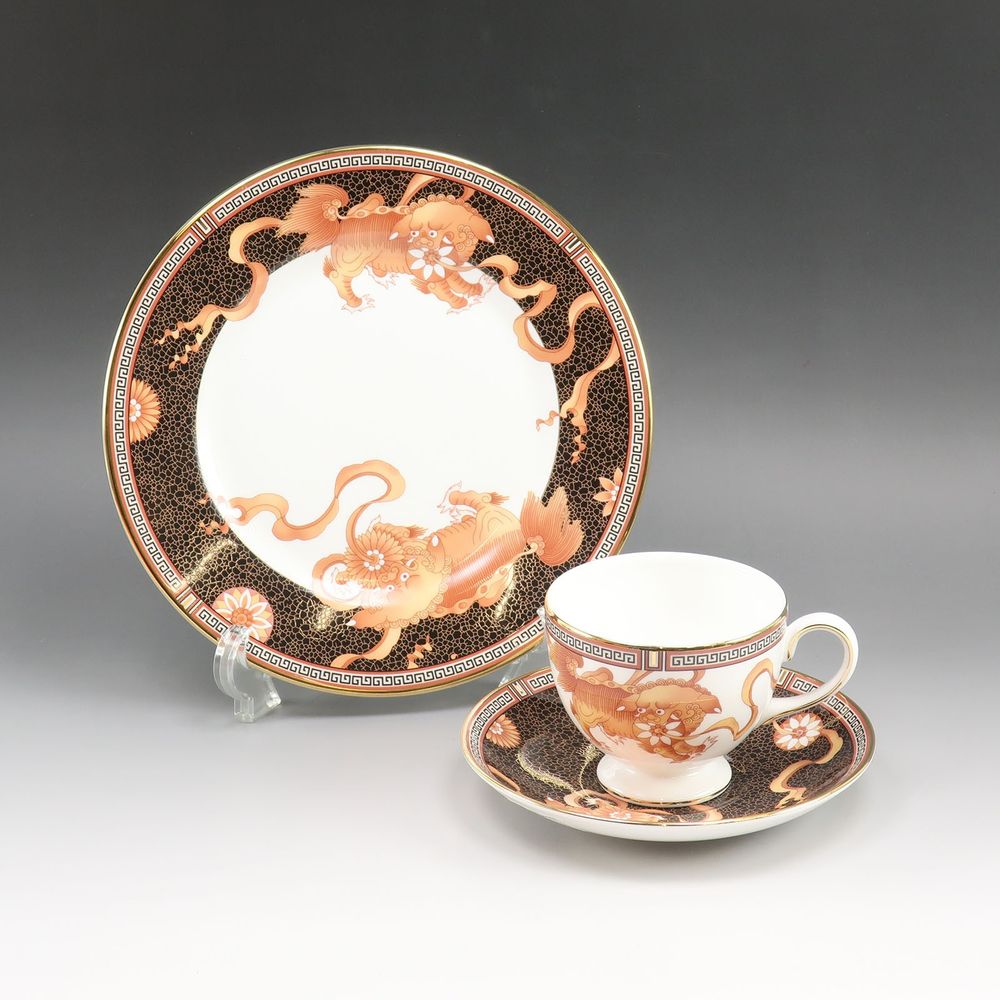 韋奇伍德王朝系列餐具：杯子、碟子和Plate（二手）