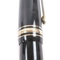 양품 □ MONTBLANC 몽블랑 마이스터스튁 149 펜촉 18K M 니브 캡식 만년필 블랙 골드 독일제 남성 필기 확인 완료