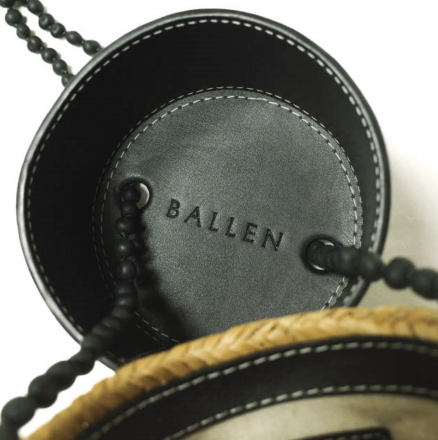 BALLEN 日本制造TERLENKA BASKET 草编包，天然色/黑色。CITYSHOP 草编