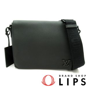 Pre-owned Louis Vuitton Take-Off Messenger M57080 Grained Leather Women's Shoulder Bag in Noir